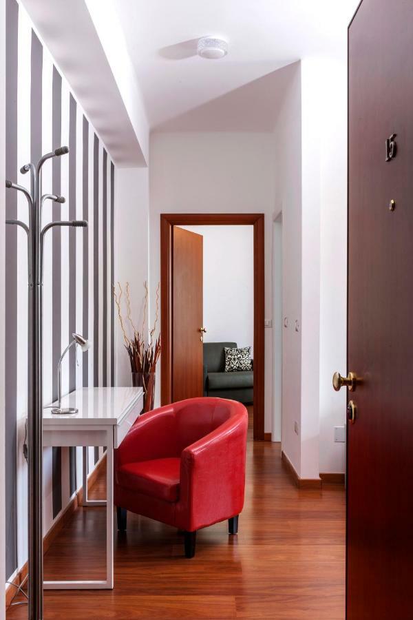 Bright House In Milan Milão Exterior foto